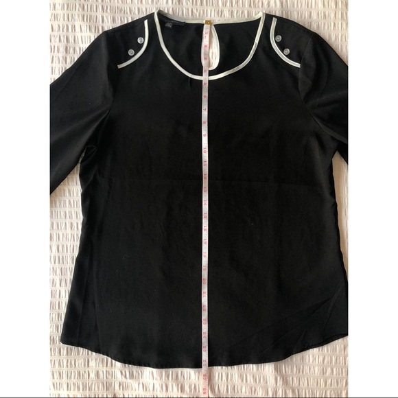 Spense Black Blouse with White and Button Details - Picture 9 of 14